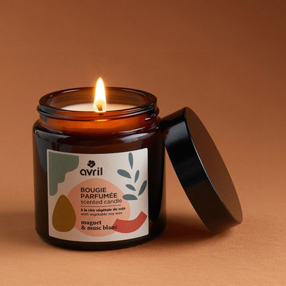 Natural scented candle